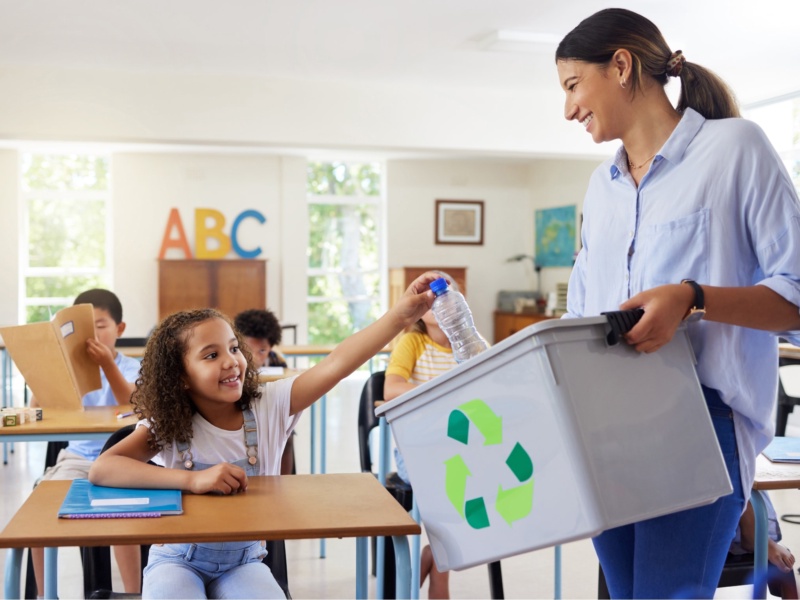 Decluttering Schools With a Roll-Off Dumpster